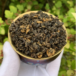 Черный (красный) чай Хун Чжень Луо Золотая улитка 100 г